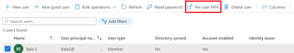 Microsoft Entra ID の [ユーザー] ウィンドウから多要素認証を選択